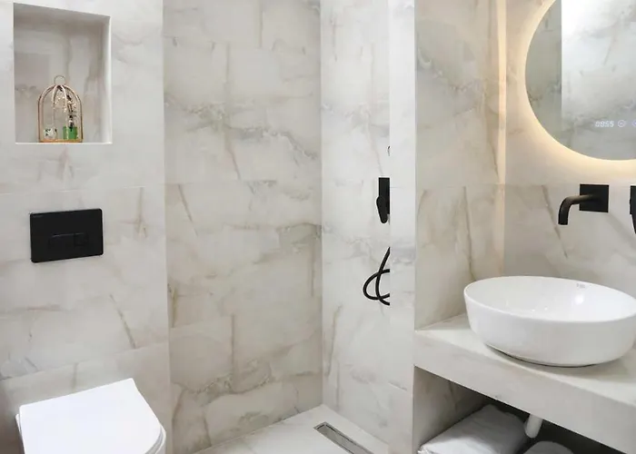 Danae Comfort Living