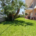 Danae Comfort Living Apartament *