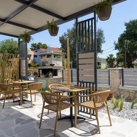 Danae Comfort Living *