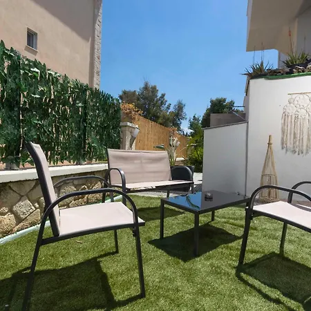 Danae Comfort Living