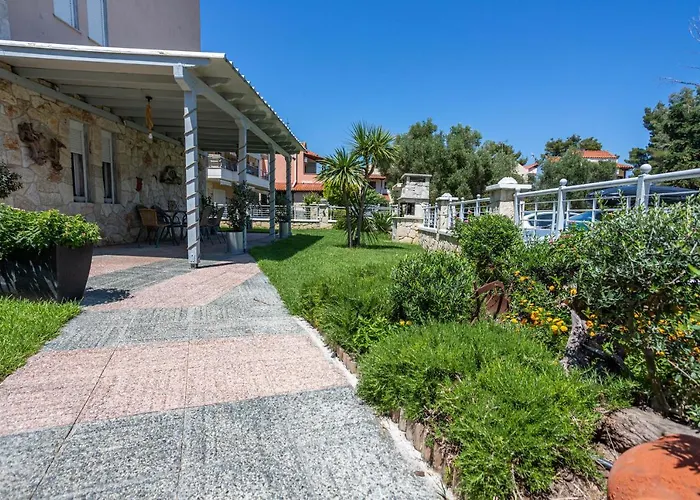 Danae Comfort Living 公寓 佩科霍里