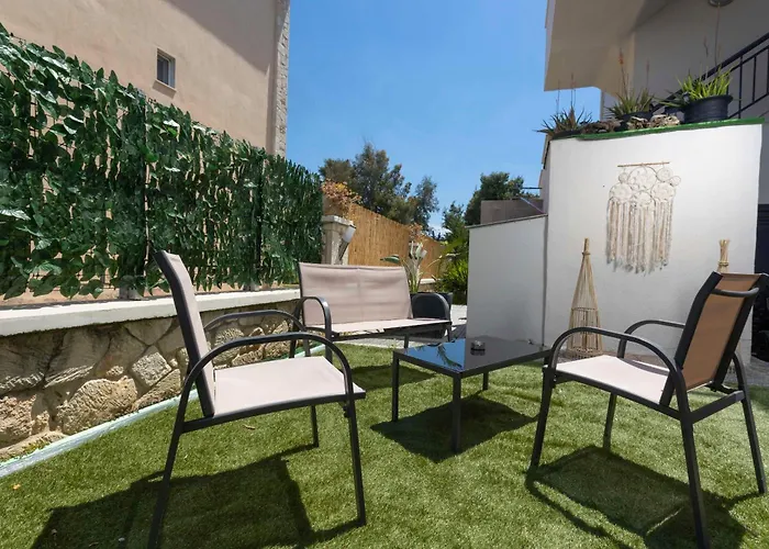 Danae Comfort Living